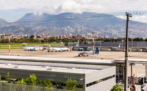 Aeropuerto Olaya Herrera, Medellín, Como llegar a Nuquí