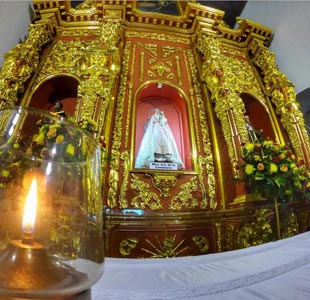 Altar convento de La Popa en Cartagena Colombia 