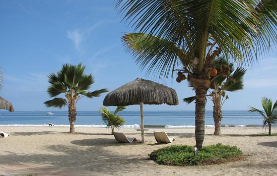 Playas del Perú, te recomendamos ir al balneario Punta Sal, en donde podrás descansar, reír y pasar un buen rato con tus amigos. Pueden optar por alojarse en un hotel cerca al mar