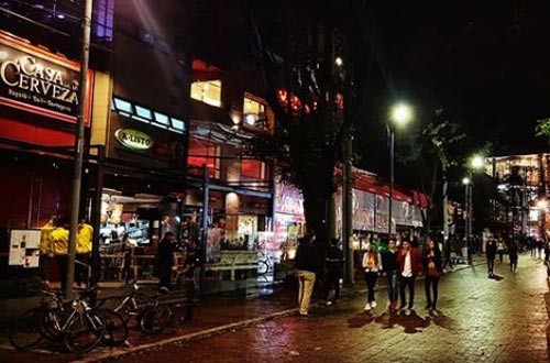 Zona T o Zona Rosa de Bogotá encuentras restaurantes, bares, hoteles y almacenes de alta costura 