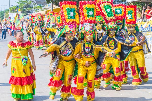 Carnaval de Barranquilla, Colombia, batalla de flores, precarnavales, personajes como joselito, marimondas 