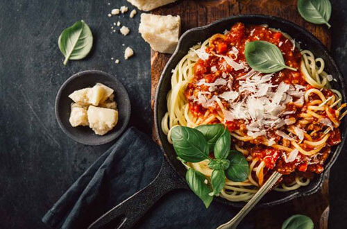 Espagueti, pastas italianas, entre los platos más famosos de la pasta está la lasagna, los raviolis, el spagueti, los tallarines