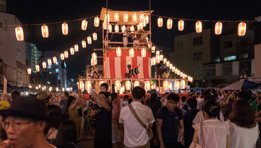 Participantes Festival de Obon en Japón