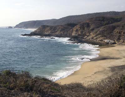  Playa Mermejita este lugar es ideal para las personas que buscan relajarse y disfrutar de la naturaleza 