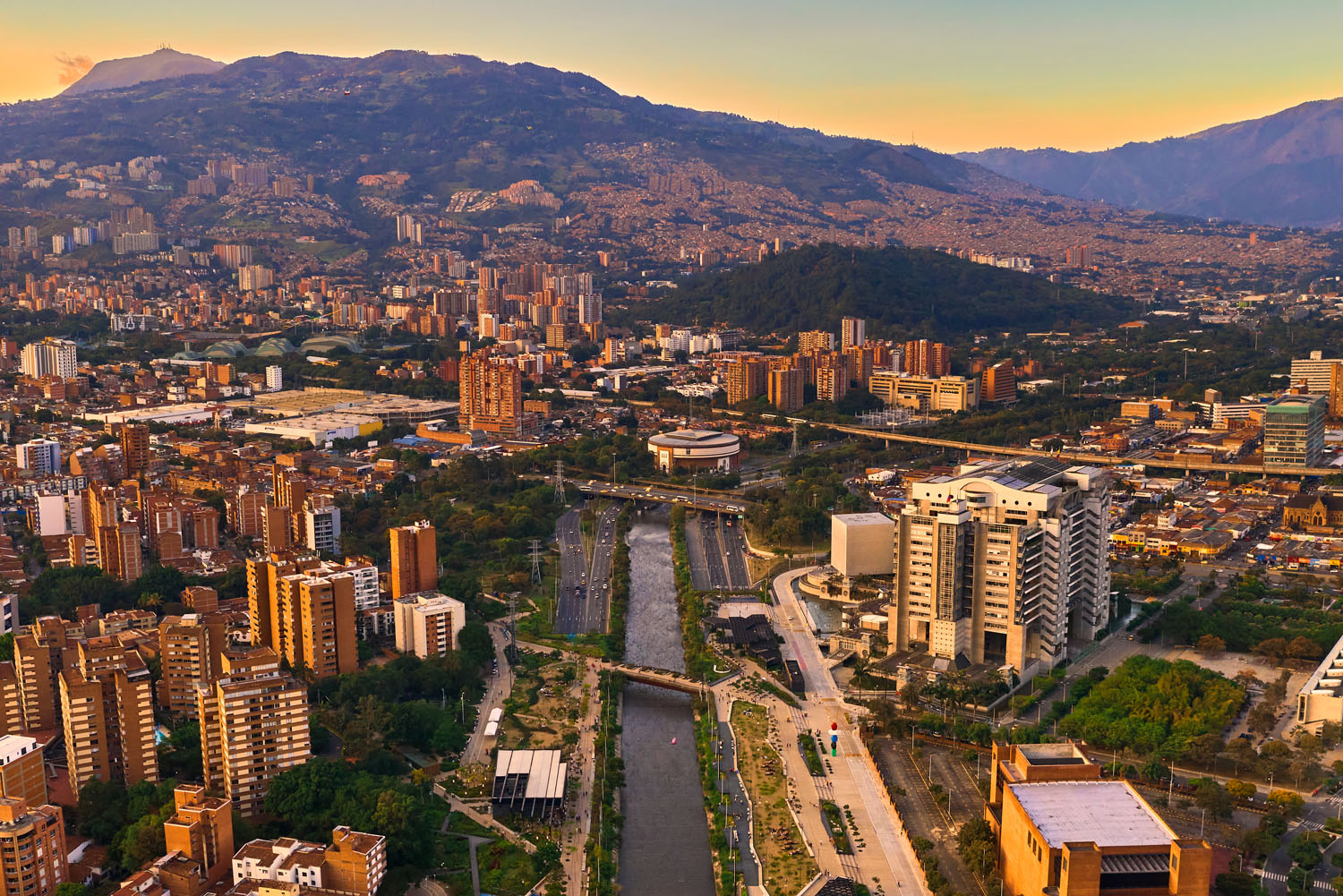 Vuelos desde Bogotá a/Medellín